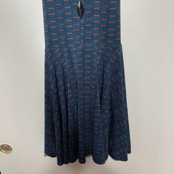 3/$20 Silence + Noise Urban Outfitters abstract print cutout skater dress SZ XS - Picture 4 of 9